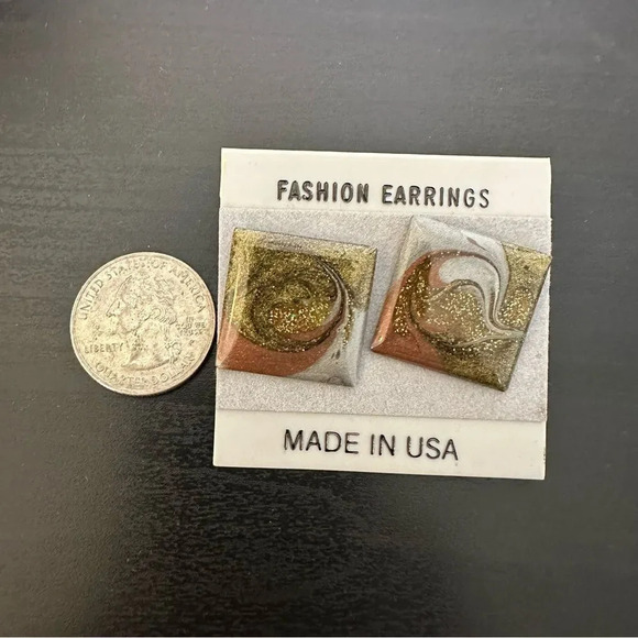 Vintage Marble Swirl Square Earrings - Picture 4 of 5